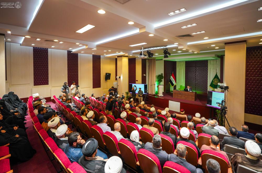 العتبة العلوية المقدسة تزيح الستار عن كتاب جديد يُوثّق 14 قرناً من تاريخ وعمارة مرقد أمير المؤمنين (ع)