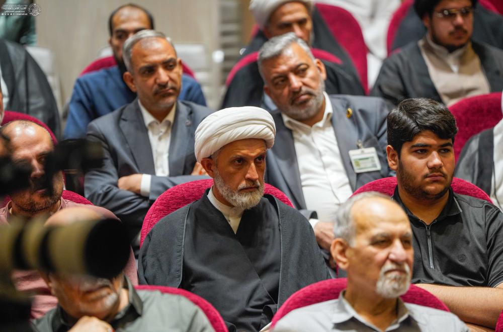 العتبة العلوية المقدسة تزيح الستار عن كتاب جديد يُوثّق 14 قرناً من تاريخ وعمارة مرقد أمير المؤمنين (ع)