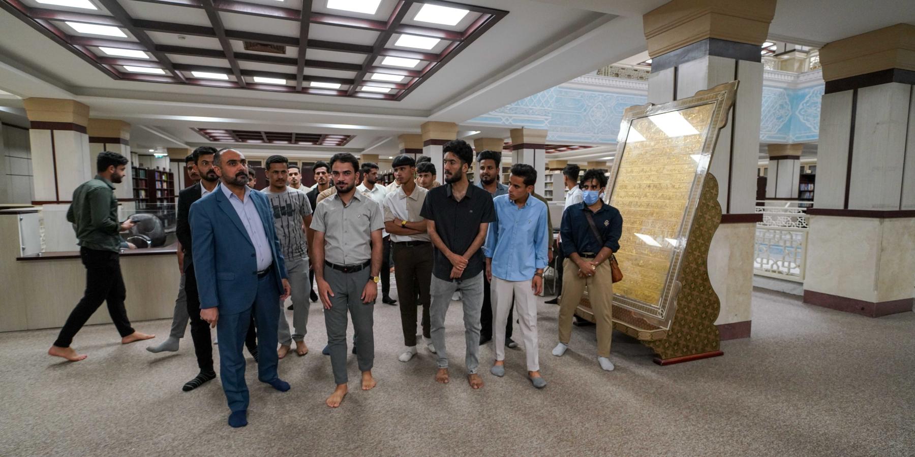 في إطار رعايتها الأبويّة .. العتبة العلوّية تستضيف نخبة من طلبة جامعة المثنّى